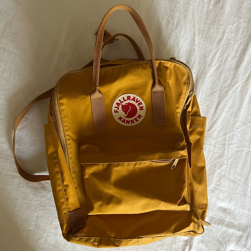 Fjallraven, Kanken Classes Backpack for Everyday, Ochre color